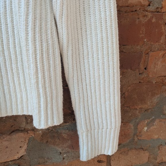 NWOT Banana Republic Chunky Crew-Neck Sweater - Picture 5 of 7